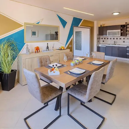 Apartment Rizzi Pula